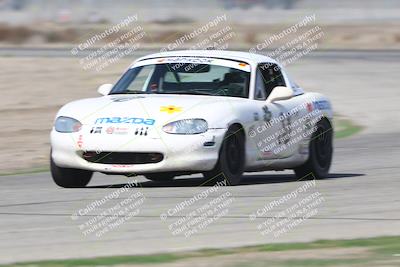 media/Oct-25-2025-CalClub SCCA (Sat) [[34c778dfbe]]/Group 4/Qualifying/